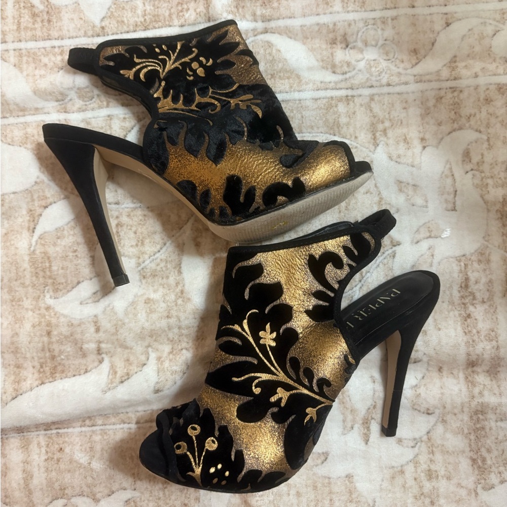 Paper Fox Black and Gold velvet floral Heels size 8